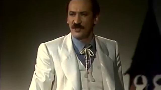 Цыц, дуреха, замолчи. Тесту место у печи. смотреть онлайн