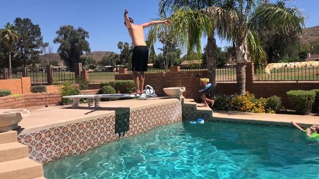 SUMMER FUN FLIPPING смотреть онлайн