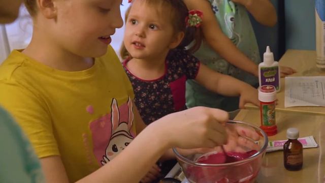 СЛАЙМ своими руками по рецепту на День рождения сестры смотреть онлайн