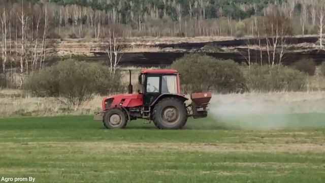 Внесение азотных удобрений / БЕЛАРУС 1025.4 / смотреть онлайн