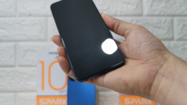Tecno Spark 10 NFC 4/128 Resmi LS смотреть онлайн