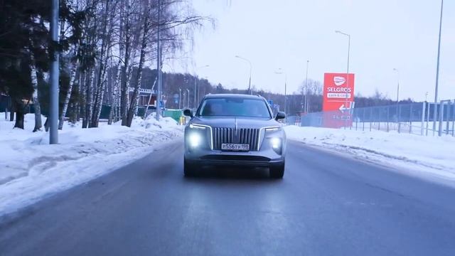 HongQi E-HS9 Обзор: Почему его уважают ПРИОРЫ и КАМРИ? смотреть онлайн