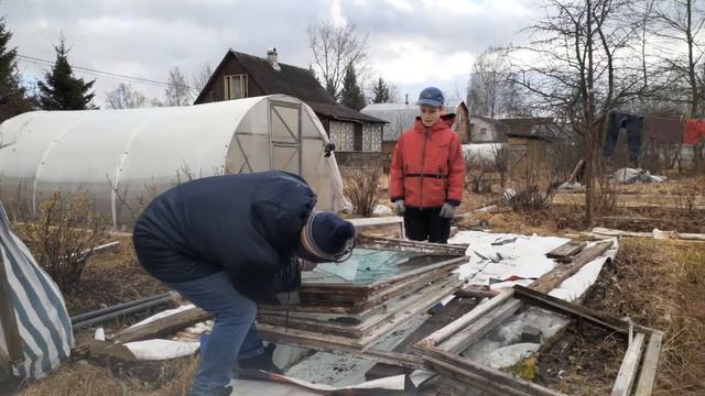 Бьём стекла. Наслаждаемся экспериментом смотреть онлайн