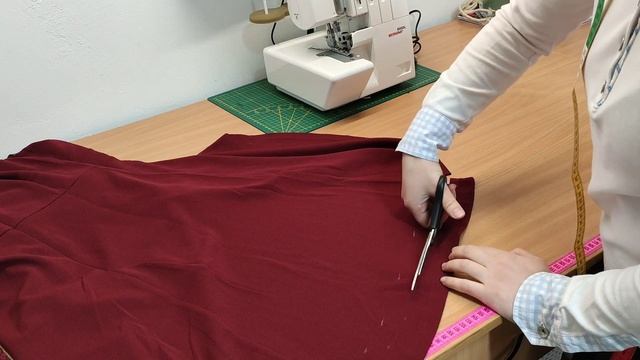 как подшить платье, простой метод смотреть онлайн