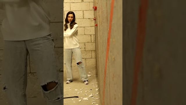 ? BACKSTAGE - КАК ЛЮБОВЬ ТВОЮ ПОНЯТЬ?Как думаете, много тарелок мне удалось разбить?? #shortvideo смотреть онлайн