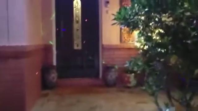 Праздничный дворик. смотреть онлайн