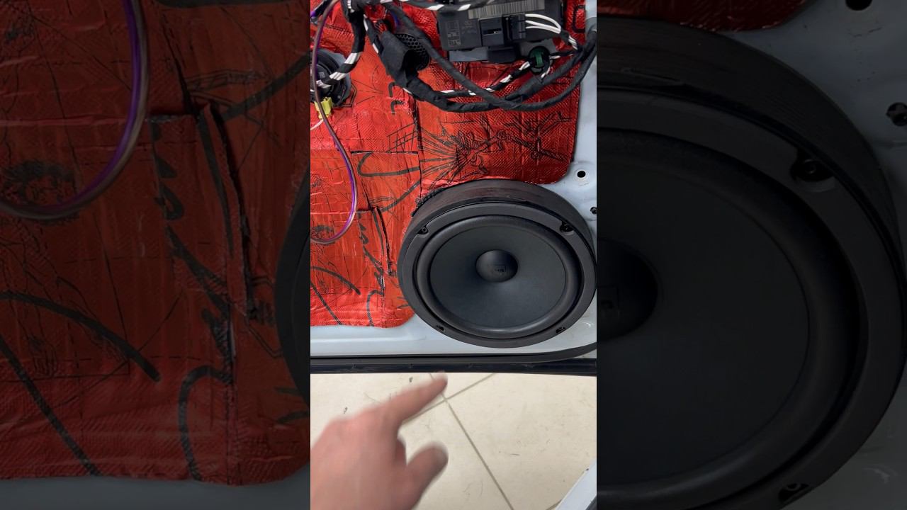 Идеальная аудиосистема в VW Tiguan #vw #shorts #music #sq #avtostil смотреть онлайн