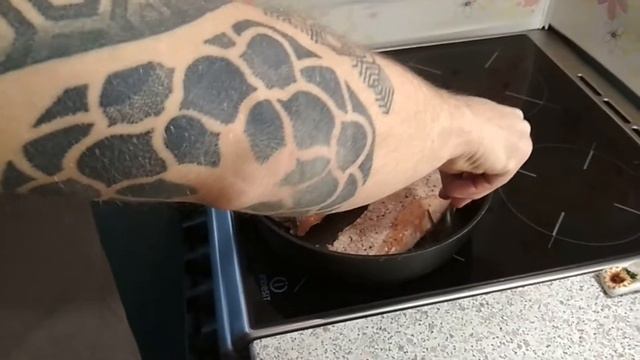 Как приготовить Стейк! Hard Music Steak Cooking! (как жарить стейк)