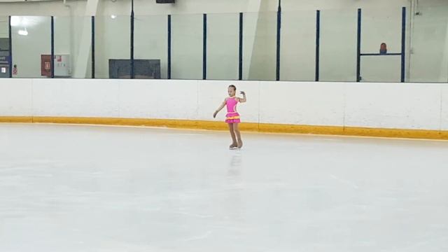 Новочеркасск. 01.03.19г. Юный фигурист 2012г.р Разминка 2 смотреть онлайн