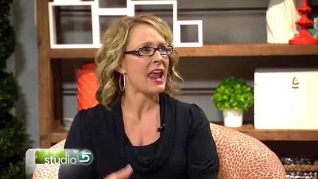 5 Ways to Boost Your Confidence: Julie Hanks, LCSW on KSL TV's Studio 5 смотреть онлайн