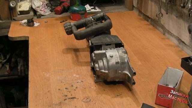 Как отремонтировать отбойный молоток Makita HM 1202 C.Замена подшипника ротора. смотреть онлайн