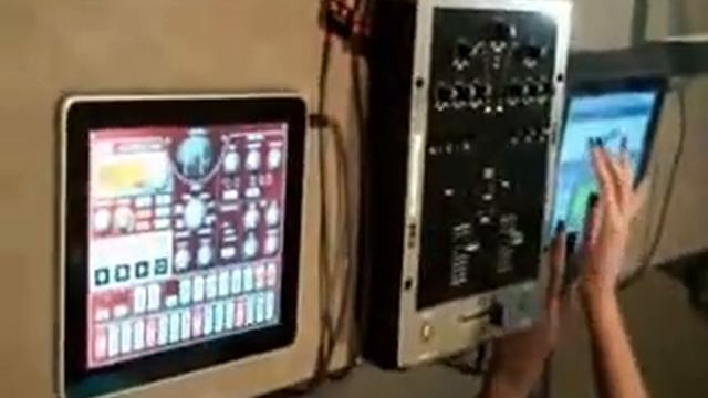 The iPad DJ at ranajune смотреть онлайн