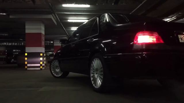 брошенный мерседес бенц W140 W124 W222 W 210 S500