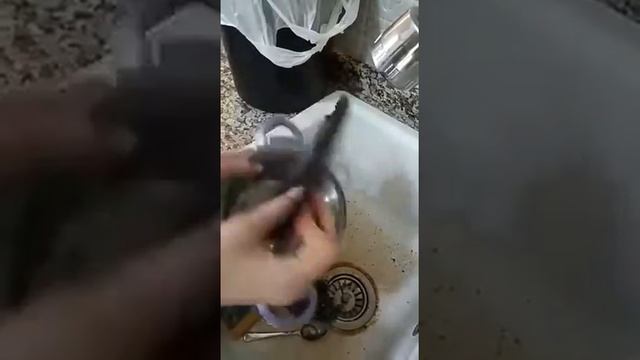 ERSAG! Хотите фокус? Как отмыть подгоревшее дно кастрюли? смотреть онлайн