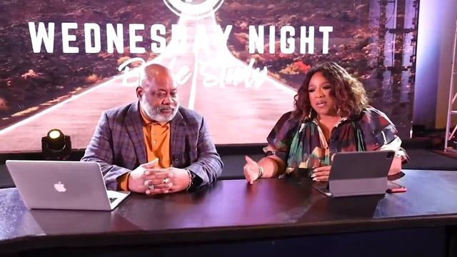 Midweek Motivation | Kierra Sheard-Kelly and Sup. William Adams смотреть онлайн