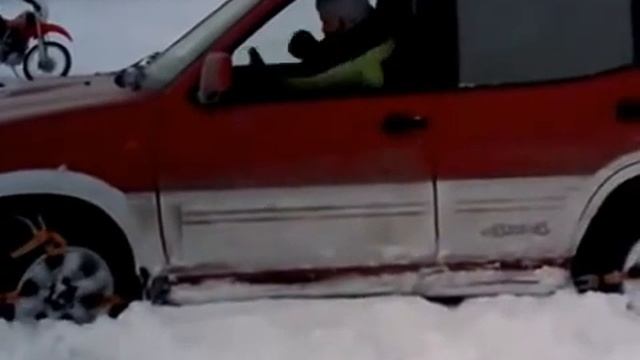 Nissan Terrano Браслеты противоскольжения (часть 2) смотреть онлайн