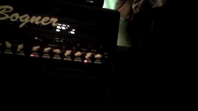 2015 Les Paul Less Plus Bogner 100B OS2x12 смотреть онлайн