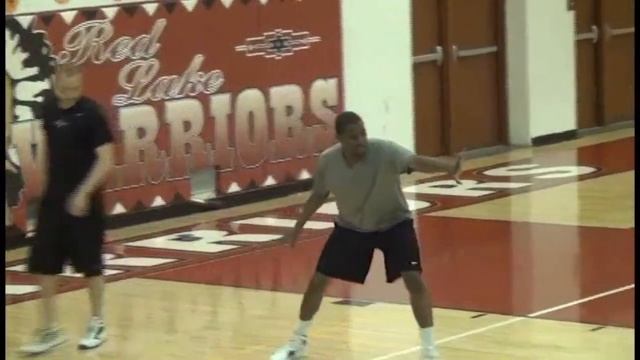 Back Door Cutting - Basketball Drill смотреть онлайн