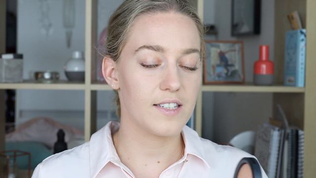 Quick and Natural Contour and Highlighter 2019 | Actually Anna смотреть онлайн