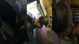 Причина почему выкидывает антифриз из разшерительного бочка на Приоре