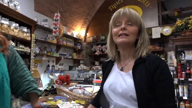 Сумасшедшие из Губбио, 2- ая глава."Боунджорно из Италии" - авторский блог Stella Toscana смотреть онлайн