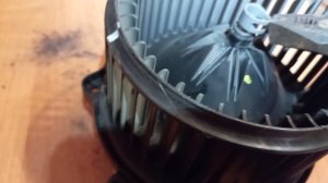 Как снять и разобрать вентилятор печки Киа РИо 4