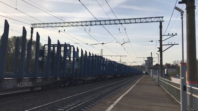 Электровоз 2ЭС6-1380 «Синара» с грузовым поездом смотреть онлайн