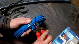 Как отогреть замерзшую трубу с водой (How to warm a frozen water pipe)