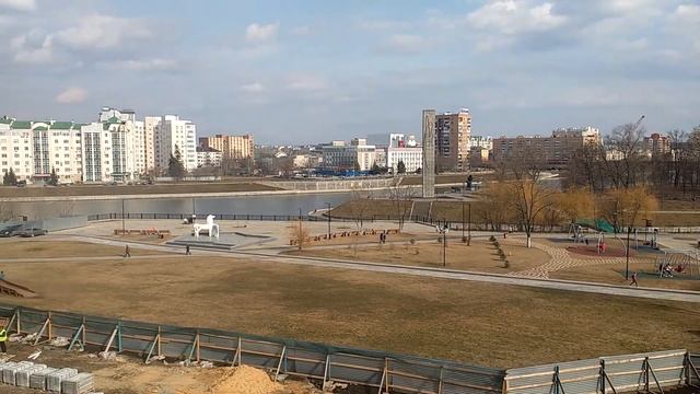 1005, 06.04.2021, Орёл, Пролетарская Гора, памятник Бунину, вид на Детский парк, Красный мост, ЗАГС смотреть онлайн