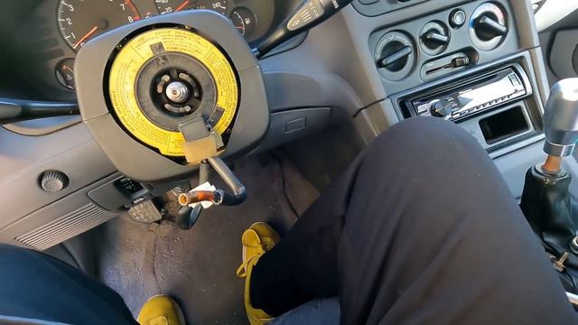 CAMBIAR VOLANTE de coche FÁCIL | Mitsubishi Eclipse 2g (Volante Colt) смотреть онлайн