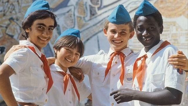 Радянський гітлерюгент-піонери, комсомольці смотреть онлайн