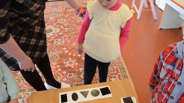 Игры в детском саду Геометрические фигуры смотреть онлайн