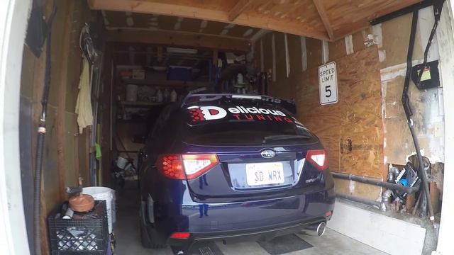 Straight Piped - Muffler Delete 2014 Subaru WRX Cold Start смотреть онлайн
