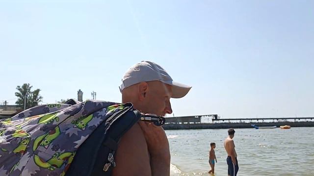 Отдых на Азовском море/Центральный пляж с высоты птичьего полета/Пляжи опустели смотреть онлайн