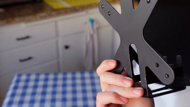 How to Mount Your Non-VESA Monitor смотреть онлайн