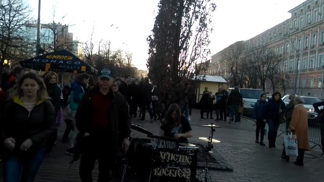 Не могу пройти мимо... Барабаны.. смотреть онлайн