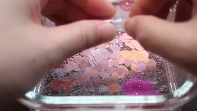 Mixed Fuchsia Pink parts, glitter to slime! Satisfying slime【フクシアピンクのパーツをスライムに混ぜる】 смотреть онлайн