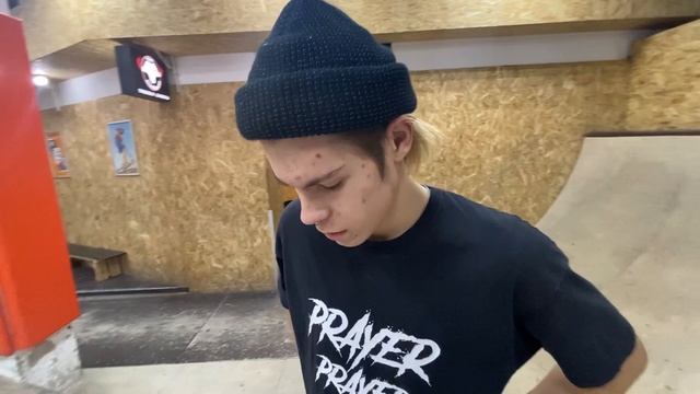 ВИП НА БАР Как делать трюки на самокате !? Тренер по самокату ! смотреть онлайн