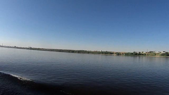 Поездка на остров Сарпинский смотреть онлайн