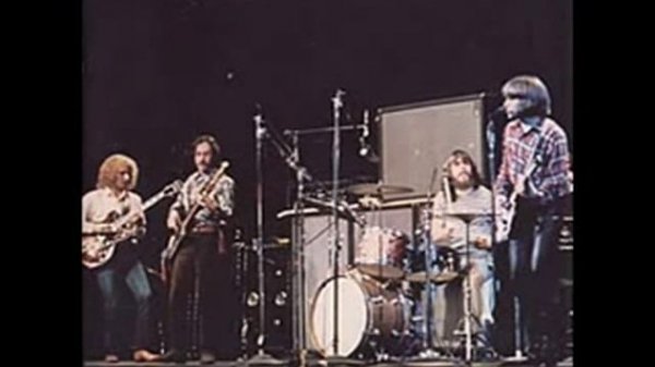 Creedence Clearwater Revival: Green River (LIVE)