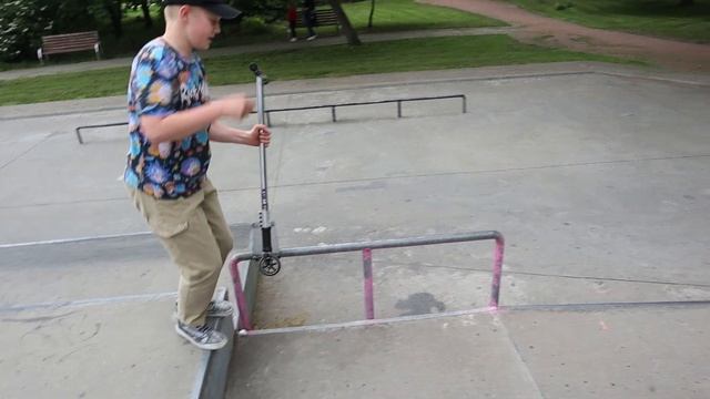 Стрит и парк Трюки на самокате Белосток Польша смотреть онлайн