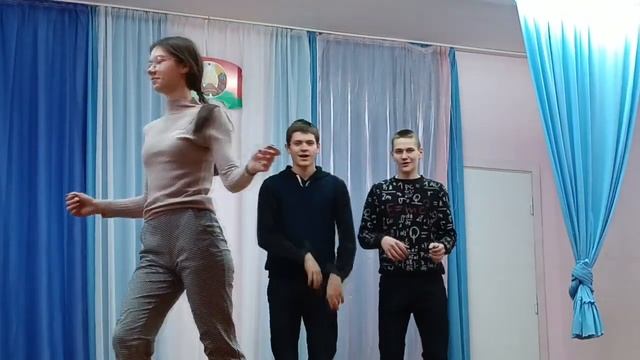 Последний звонок | 2023 | Вальс выпускников | Смешные моменты | Прощай, школа! | Фогель - Выпускник смотреть онлайн