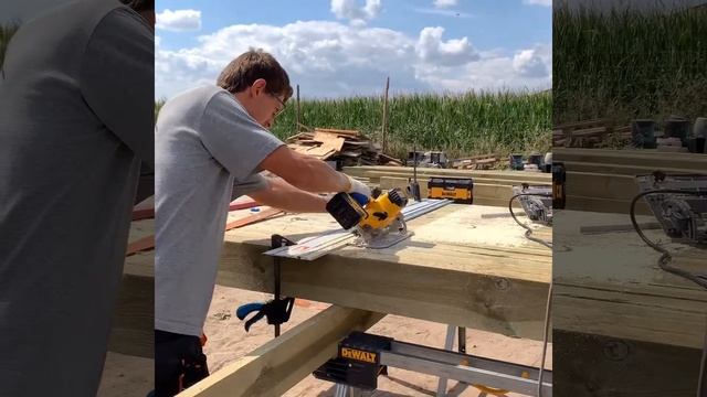 Circular saws Mikwaukee CS 85 CBE & DeWalt DCS391 & chainsaw NAC in action :) смотреть онлайн