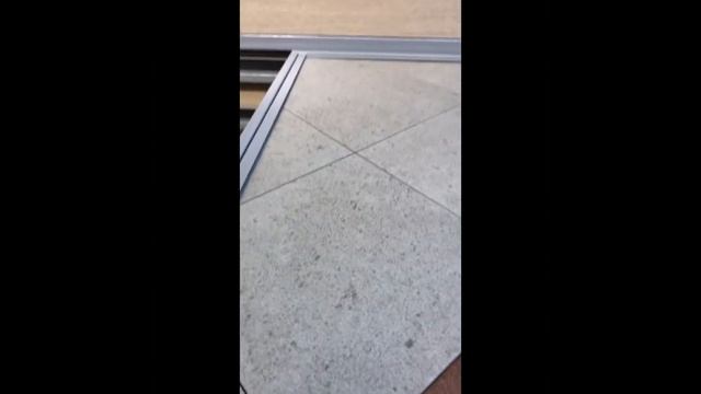 Посмотрите на процесс выбора плитки в подъезд и на результат смотреть онлайн