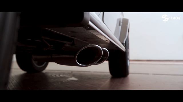Mercedes G63 First Look | Poshest Off Roader | PakGear Exclusive! смотреть онлайн
