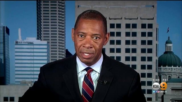 NASCAR Bans Confederate Flags, Pelosi Calls For Removal Of Statues; Trump Pushes Back On Renaming A смотреть онлайн