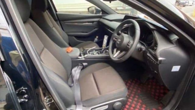 Mazda 3 hatchback смотреть онлайн