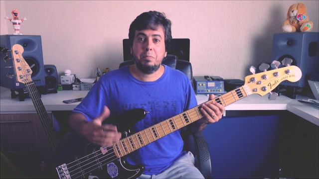 QUAL O MELHOR? FENDER 2005 OU 2013. смотреть онлайн