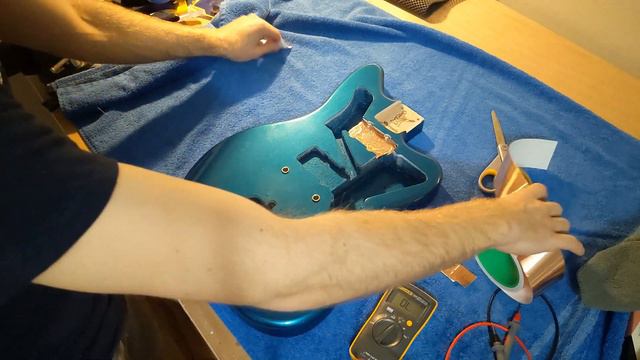 DIY Jazzmaster Part 5 - Hardware Installation смотреть онлайн