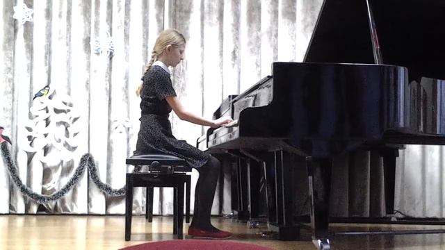 Ульяна и Марьяна Соколовы играют пьесы из цикла "Дружим с полифонией" смотреть онлайн